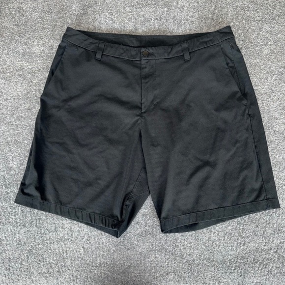 Lululemon Golf Shorts Mens 36 Black Chino Athletic Casual Performance Activewear - Picture 1 of 10